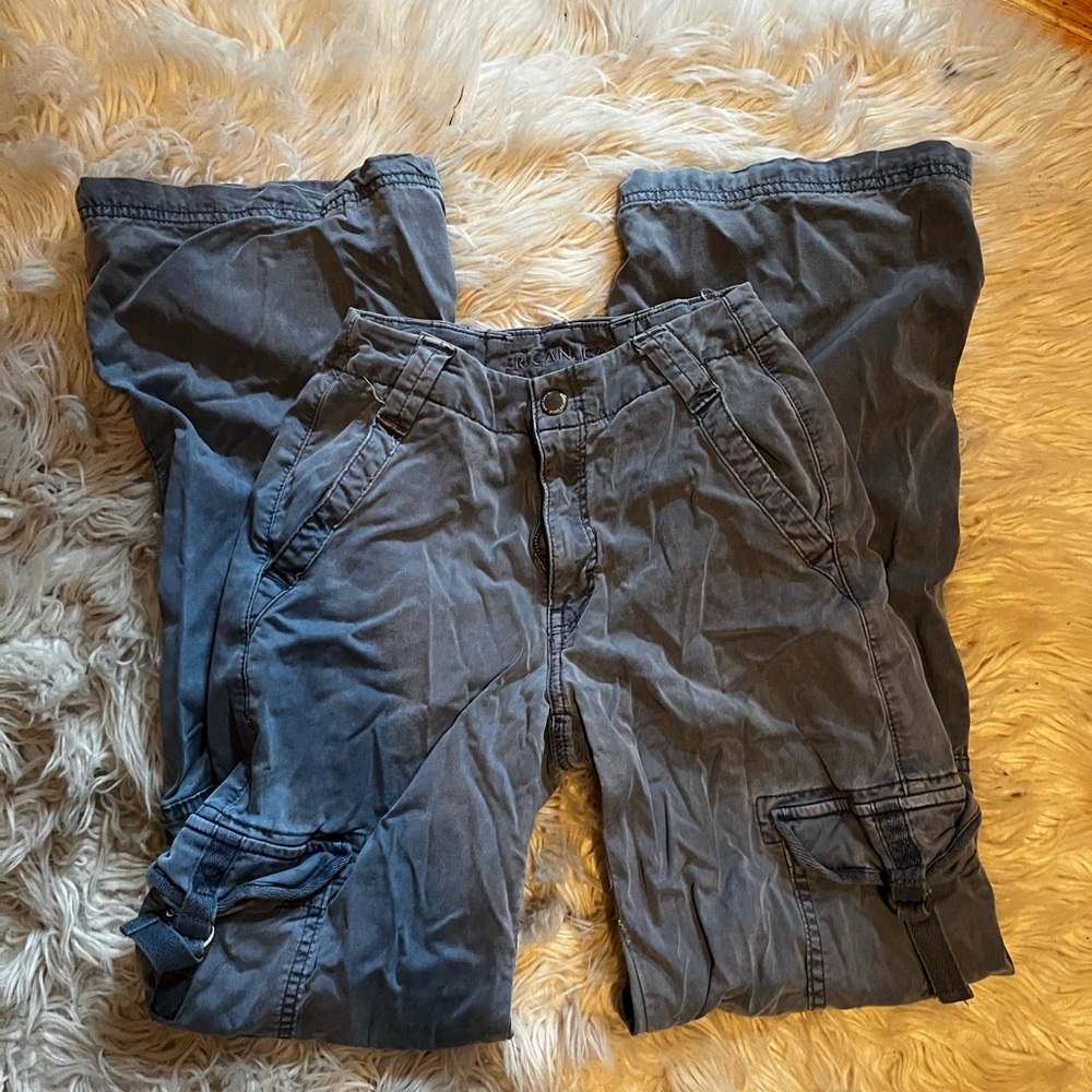 American Eagle cargos
